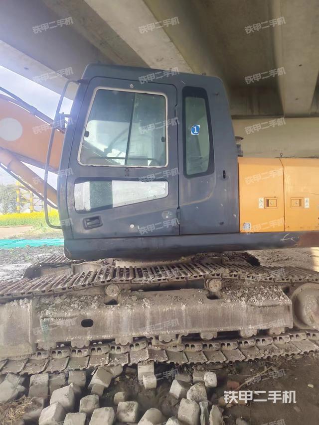 驾驶室整体（整机外观）