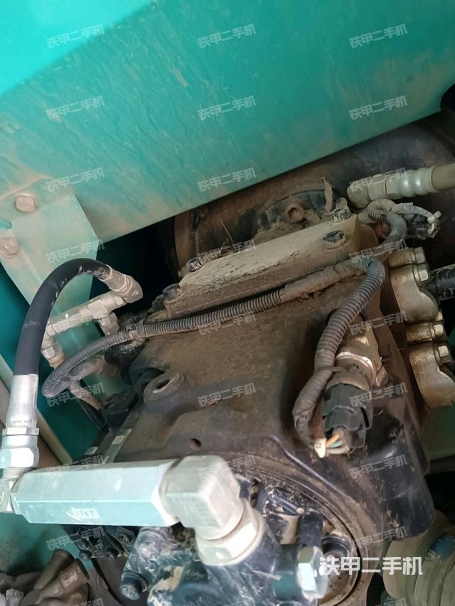 液壓泵斜45?左（大件艙室）