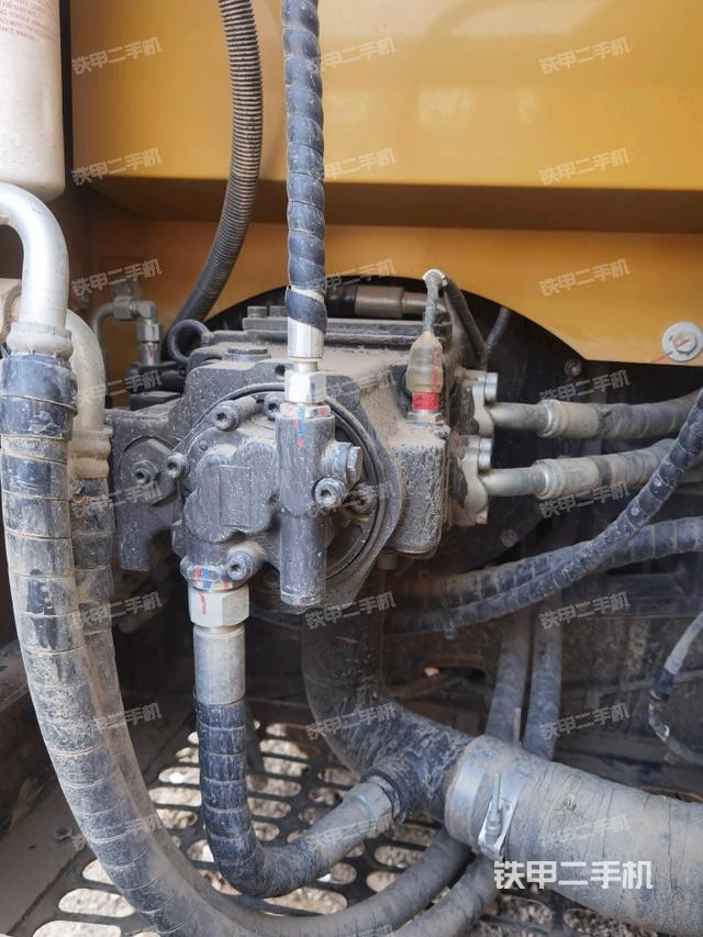 液壓泵室（大件艙室）