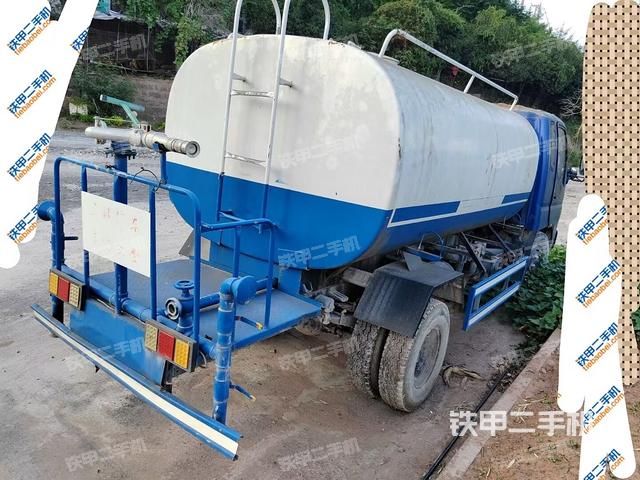 整机右后45°（设备外观及核心部件）