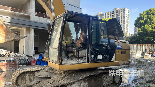 驾驶室整体（整机外观）