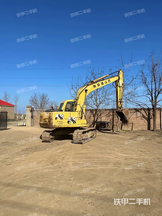 驾驶室顶部（整机外观）