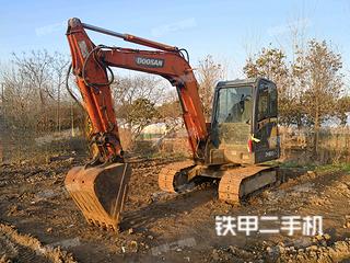 斗山DH60-7挖掘机实拍图片