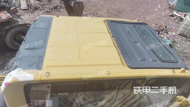 驾驶室顶部（整机外观）