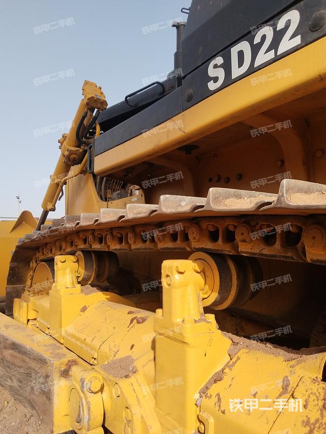 整机左侧（设备外观及核心部件）