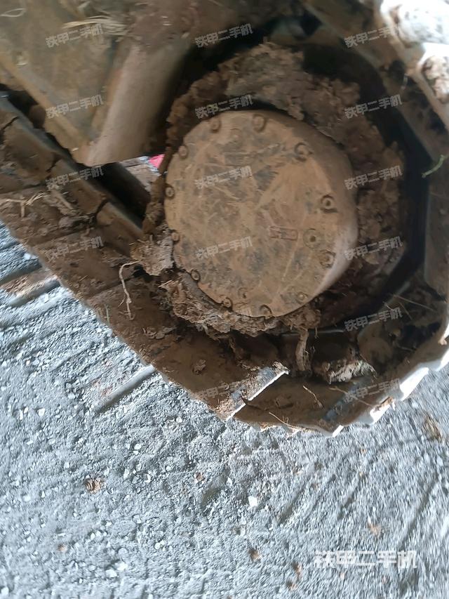 右驅(qū)動(dòng)輪（行走機(jī)構(gòu)）