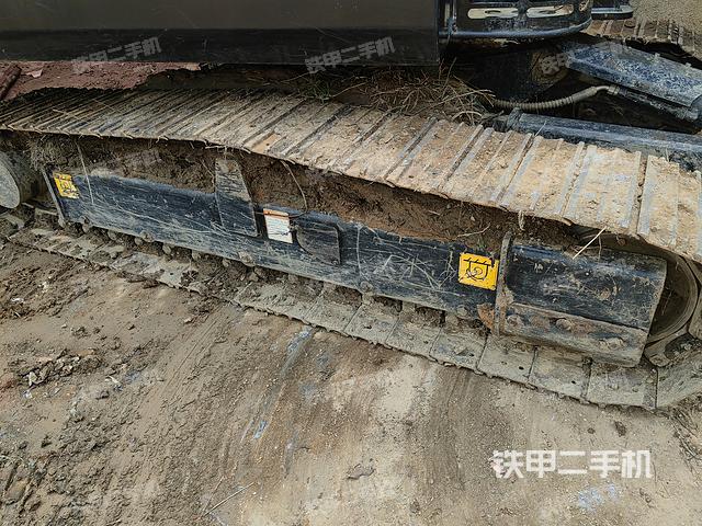 单侧履带整体（整机外观）