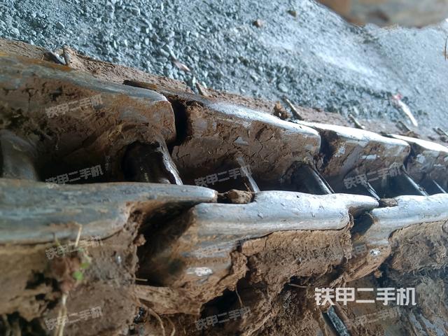 左托鏈輪和鏈筋（行走機(jī)構(gòu)）