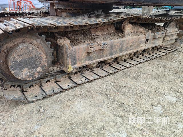 单侧履带整体（整机外观）