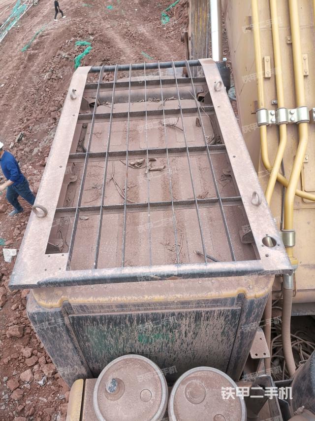 駕駛室頂部俯視（上車部件）