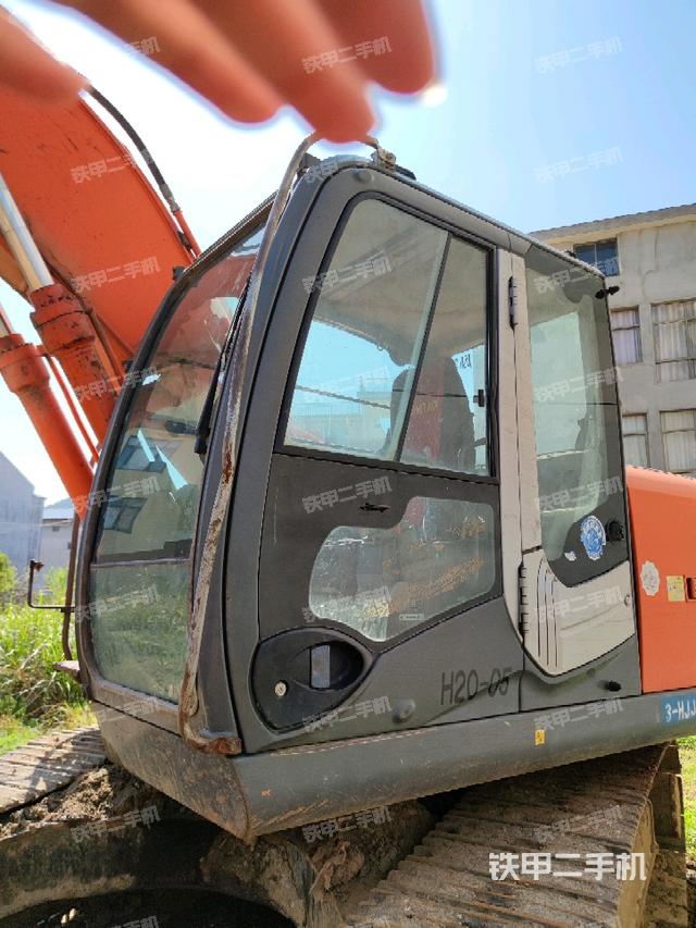 驾驶室左前45度（驾驶室部分）