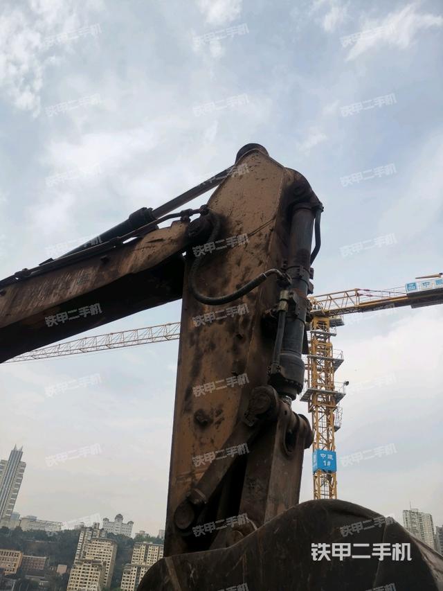 小臂整體右前（工作和回轉(zhuǎn)裝置）