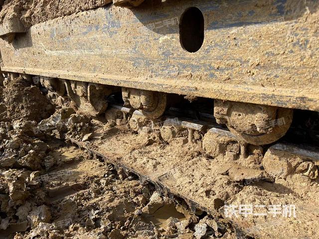 单侧履带整体（整机外观）