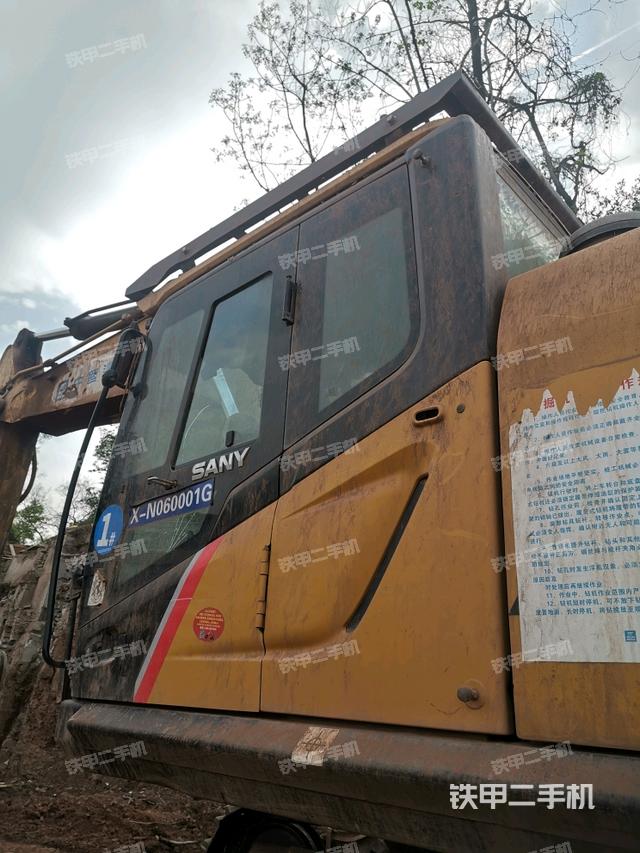 駕駛室左后45度（駕駛室部分）