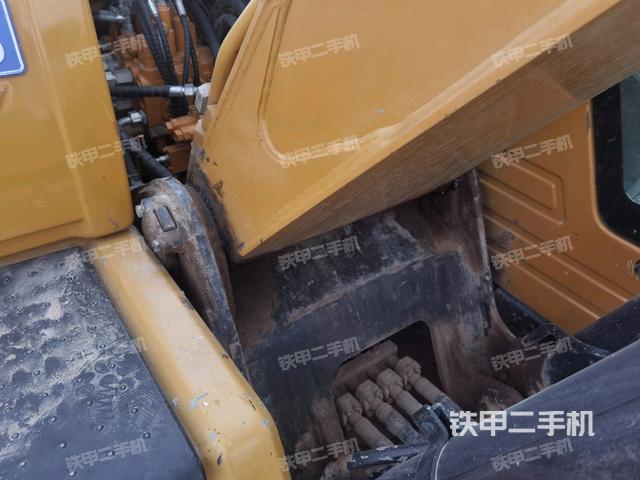 大臂根部?斜視（工作和回轉(zhuǎn)裝置）