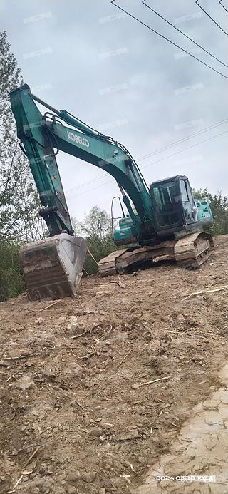 巴中市出售 神钢 SK260LC-8 挖掘机