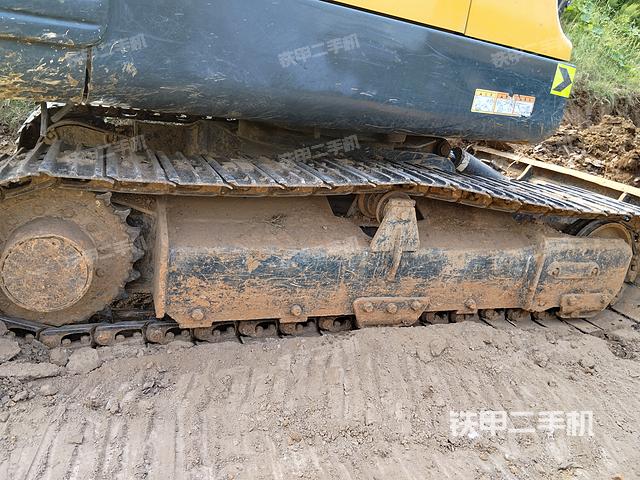 单侧履带整体（整机外观）