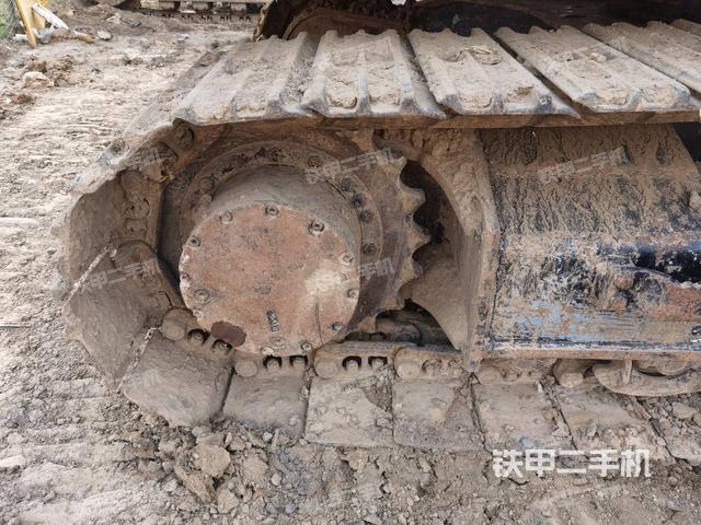 左驅(qū)動(dòng)輪（行走機(jī)構(gòu)）