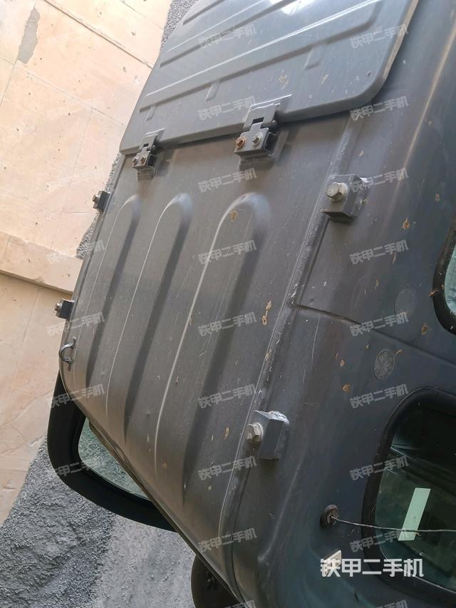 駕駛室頂部俯視（上車部件）