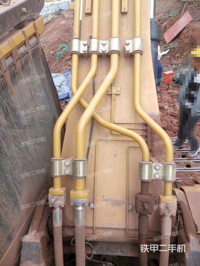 大臂背部俯視（工作和回轉(zhuǎn)裝置）