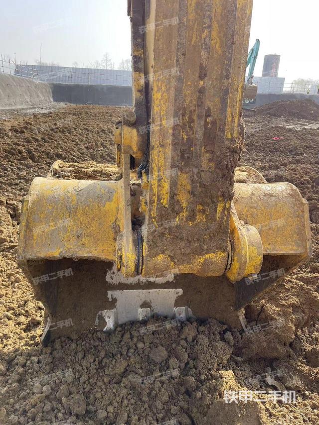 驾驶室整体（整机外观）