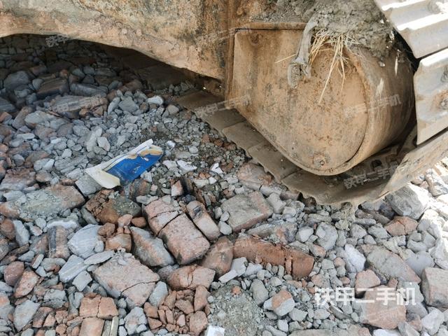 左側行走馬達蓋板（行走機構）