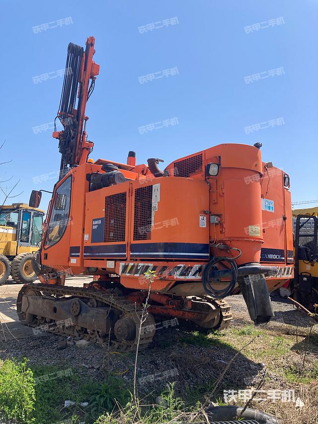 整机左侧（设备外观及核心部件）