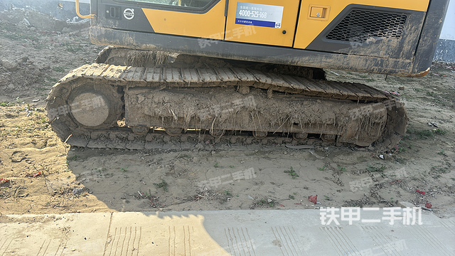 单侧履带整体（整机外观）