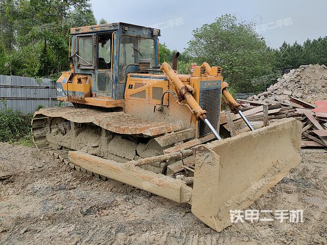 整机右侧（设备外观及核心部件）