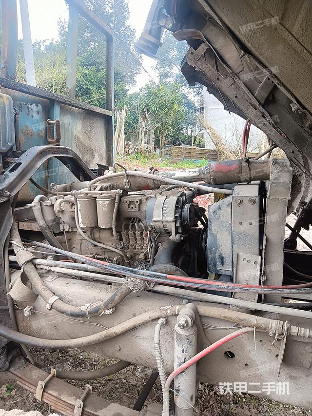 整机右侧（设备外观及核心部件）