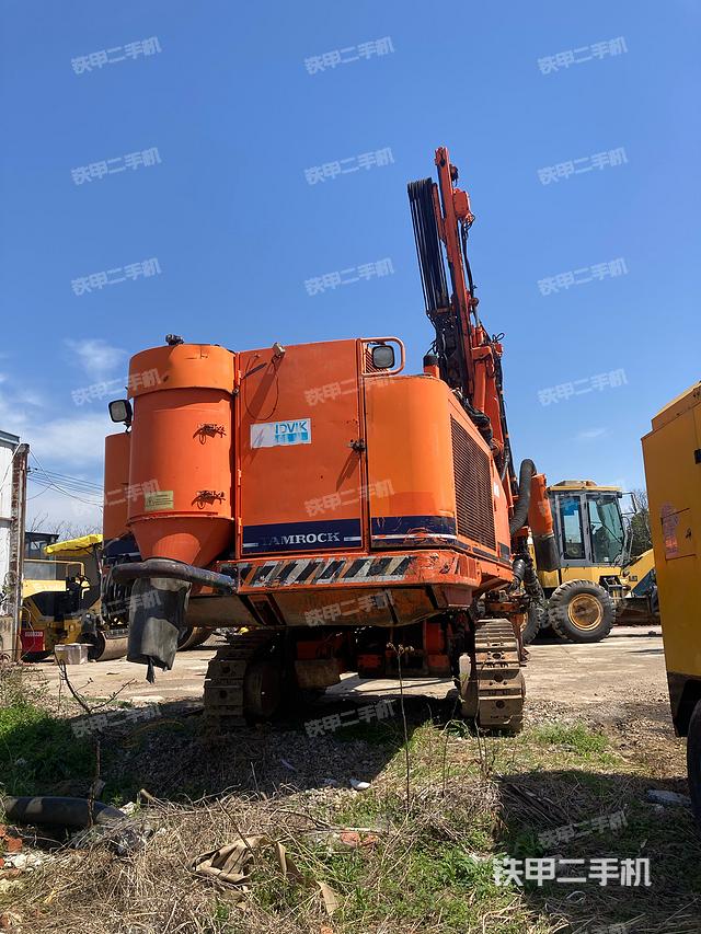 整机右后45°（设备外观及核心部件）