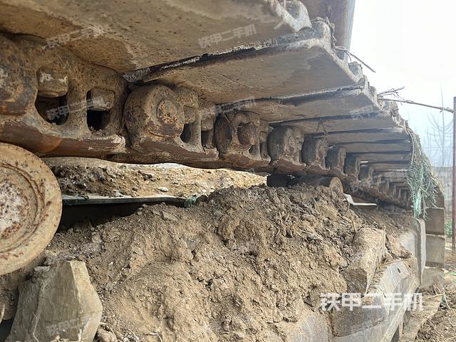 单侧履带整体（整机外观）