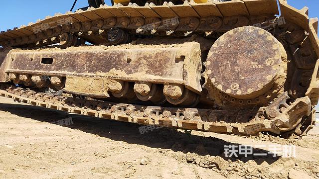 单侧履带整体（整机外观）