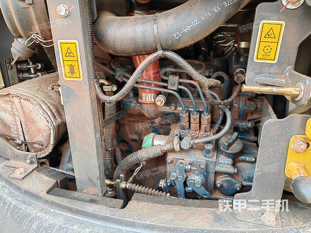 发动机整体俯视（整机外观）