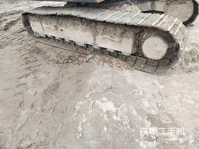 单侧履带整体（整机外观）