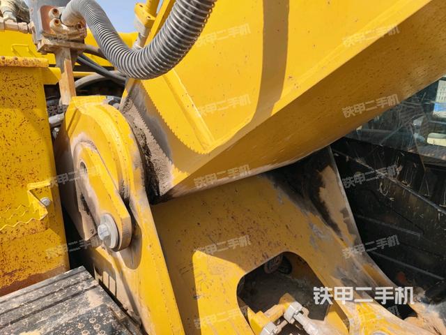 大臂根部?斜視（工作和回轉(zhuǎn)裝置）