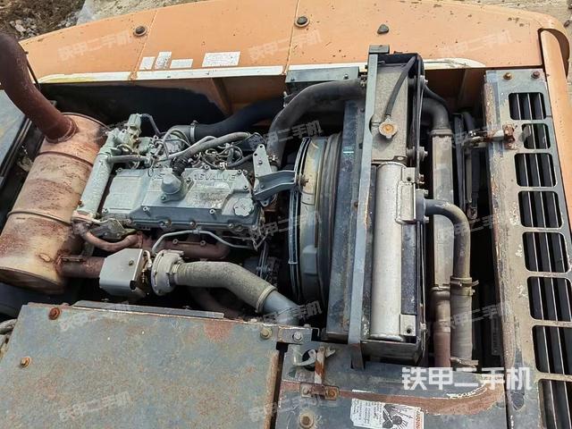 发动机整体俯视（整机外观）