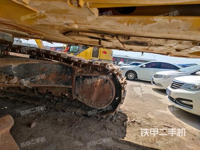 右驅(qū)動(dòng)輪（行走機(jī)構(gòu)）