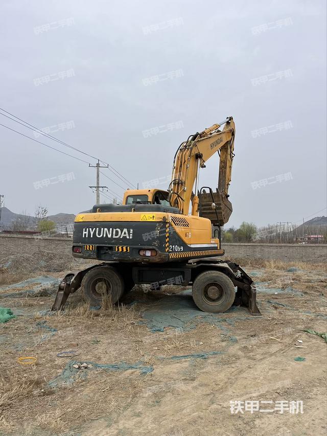 单侧履带整体（整机外观）