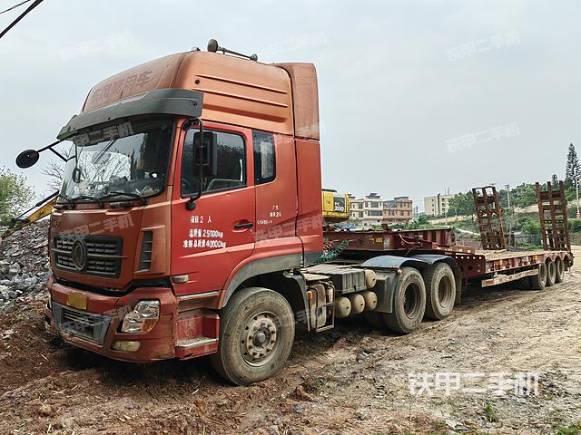 东风6X4平板运输车