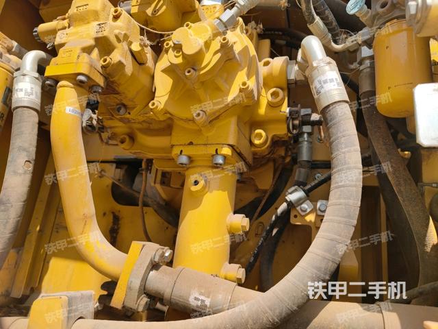 液壓泵斜45?左（大件艙室）