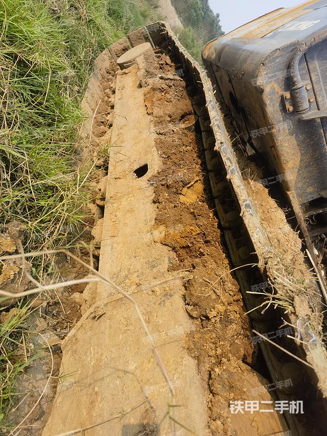 单侧履带整体（整机外观）