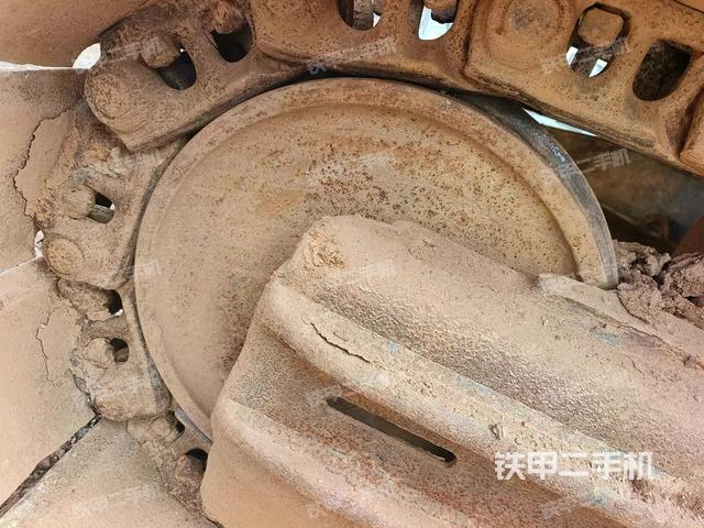 单侧履带整体（整机外观）