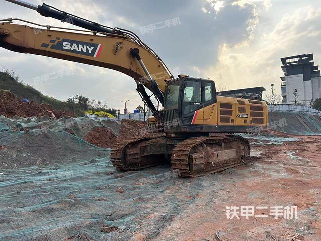 驾驶室整体（整机外观）