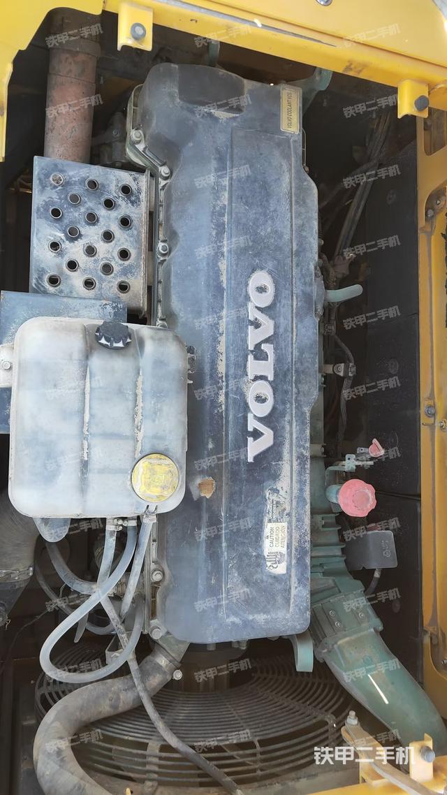 发动机整体俯视（整机外观）