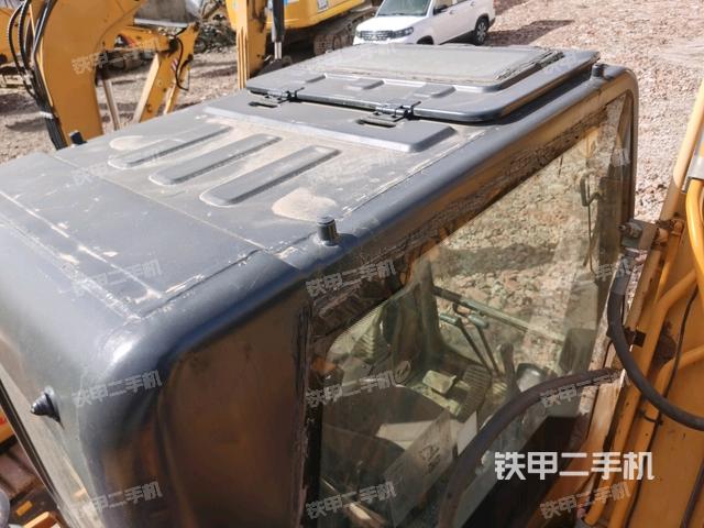 駕駛室頂部俯視（上車部件）