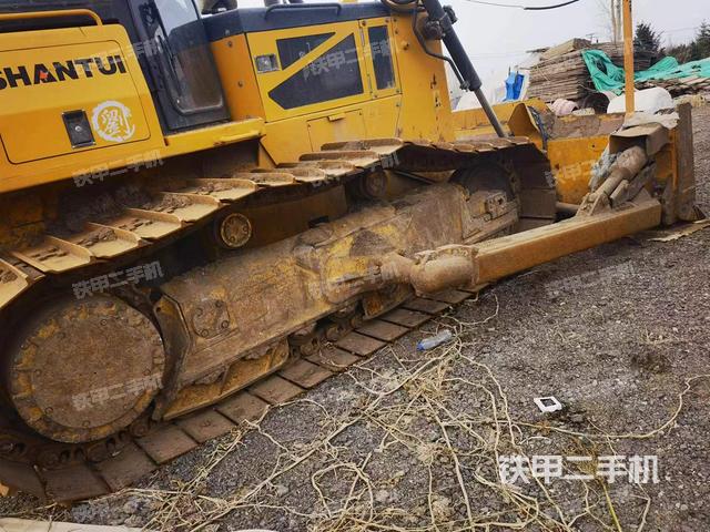 整机右后45°（设备外观及核心部件）