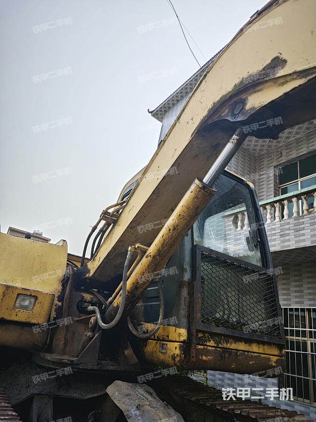 驾驶室整体（整机外观）