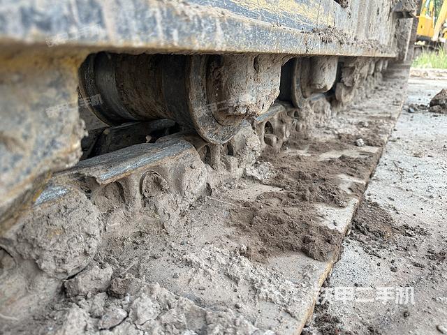 单侧履带整体（整机外观）