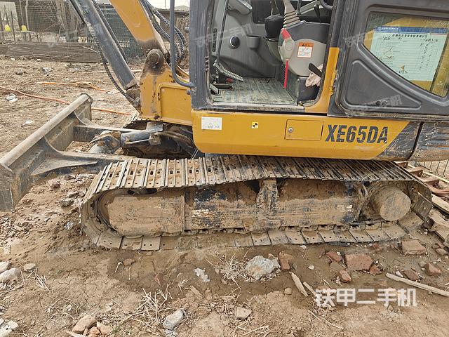 单侧履带整体（整机外观）